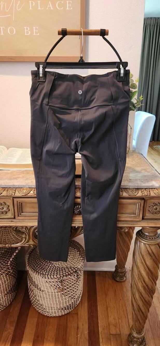 Lululemon Crop Leggings Size 6
